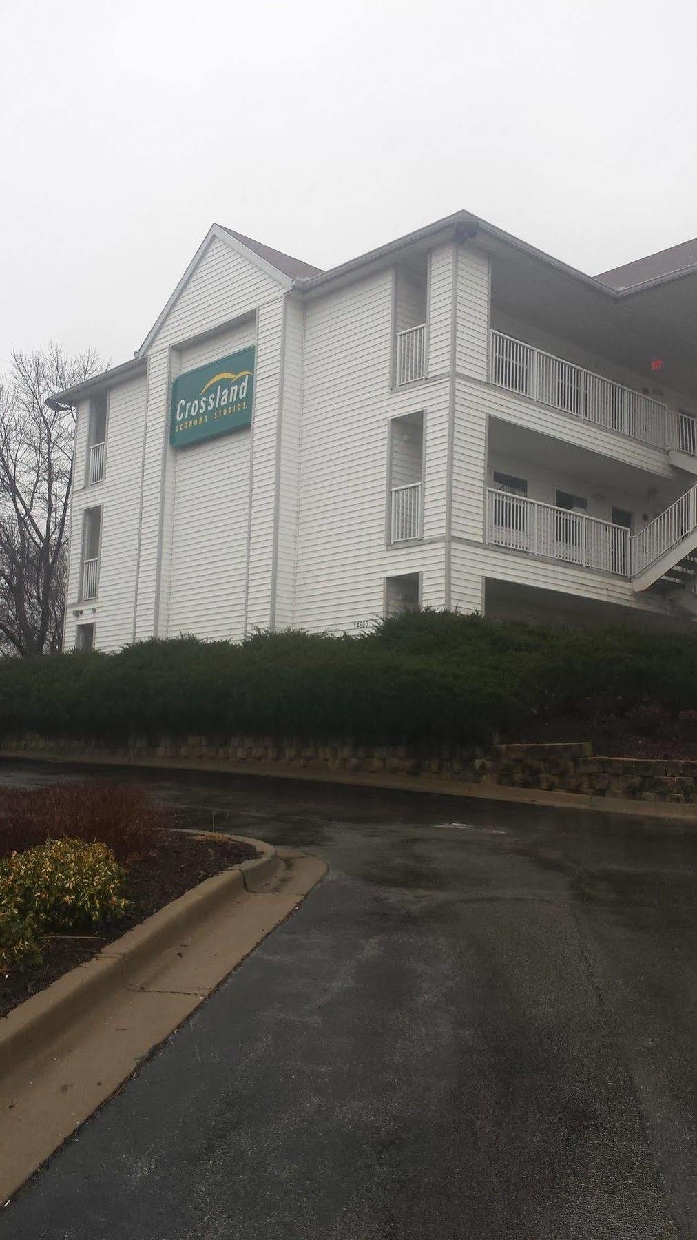 Birch Hill Suites Kansas City - Independence Exterior photo