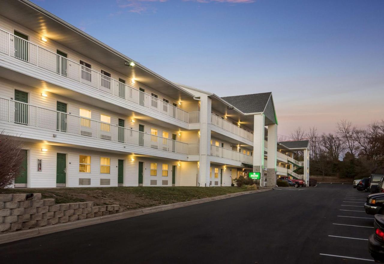 Birch Hill Suites Kansas City - Independence Exterior photo