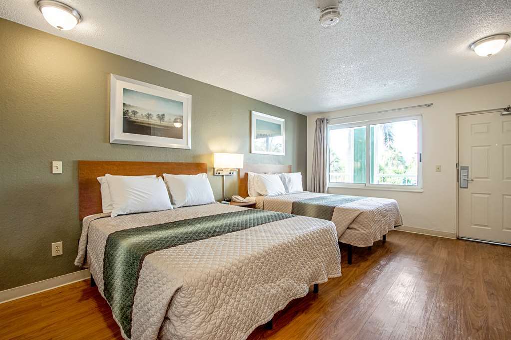 Birch Hill Suites Kansas City - Independence Room photo